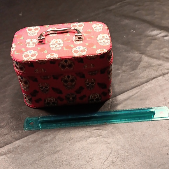 Train case - Picture 6 of 9